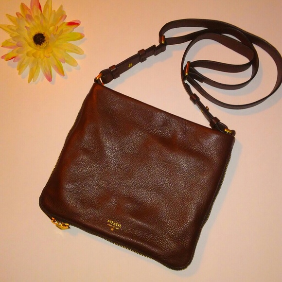 Handbags - Fossil Crossbody Bags